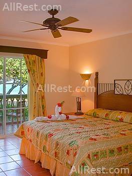 Coral Marien by Hilton 7